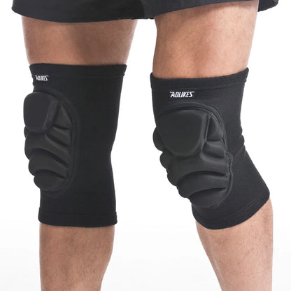 Zorelie.co black sports knee pads for joint support with padded protection on knees